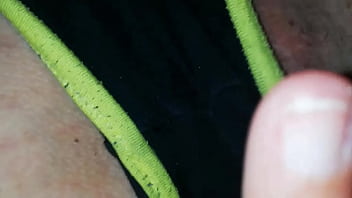 Troia Gode Masturbandosi