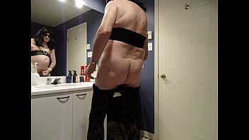 Vanessatv Cumshot In The Bathroom