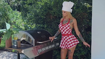 Bonnie Rotten - Bbq Boning