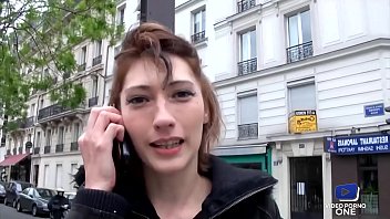J_ai Croisé Zara Dans La Rue, Une Nympho En Manque Qui Va Prendre Ma Bite