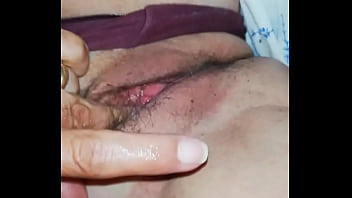 Si Masturba E Gode Come Una Vacca