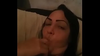 Mi Prima Se Calienta Y Me Envia Esto