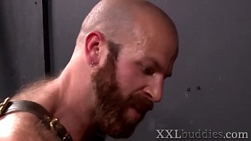 Bear With Big Cock Bangs Ass And Jerks