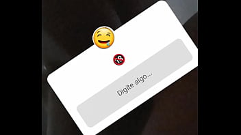 Garota Levando Pombada