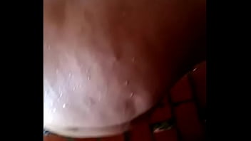 Favelada Tomando Banho