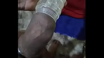 Comparando O Calibre Do Jacare