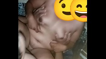 La Agarro B. Y Le Gusta