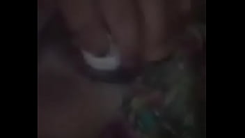 Chava De Chapina Se Mete Boquilla De Flauta