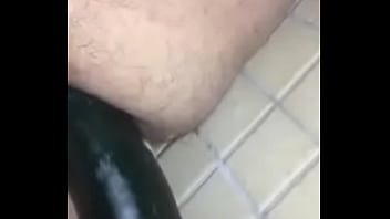 Me Meto Un Pepino Por Mi Culo.