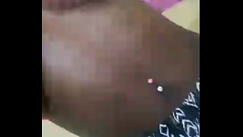 Mi Novia Mi Mira Masturbarme