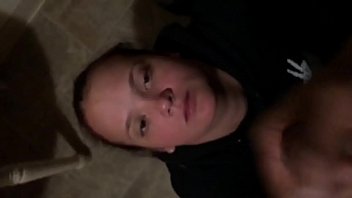 Deepthroat Cumshot In Eye (2/2)