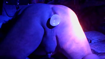 Me Meto Un Dildo Largo