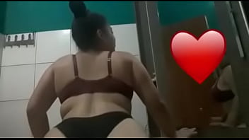 Rebolando Gistoso No Espelho