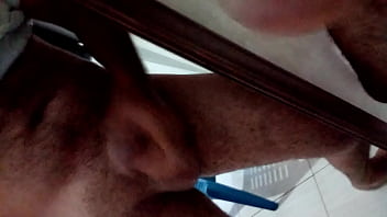 Gozando No Espelho - gozada, gostosa, rola, soloboy, espelho, pica-doce - Video 2442368