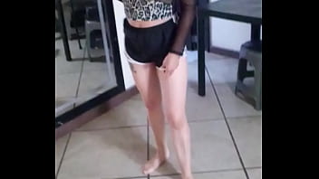 Frente Al Espejo - porno, teen, pussy, sexy, ass, petite, short, big-ass, puta, flash, small-tits, flasshing - Video 2433404