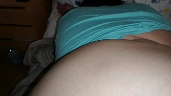 Despierto A Mi Mujer Para Hecharla Un Polvo Y Se Le Moja Todo El Chocho