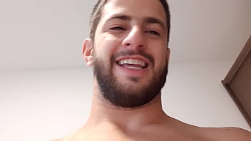 Come Meet A Real Straight Alpha Male - Muscle Flexing