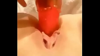 Freundin Befriedigt Sich Mit Einen Gummi Penis