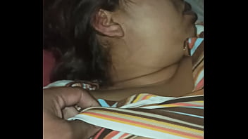 Alguien Q Quiera Despertarla Así??