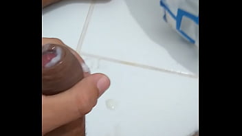 Punhetinha No Banho - masturbation, masturbate, soloboy, gay-masturbation - Video 2393651