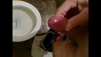 Punheta Gozada Espirra No Vaso