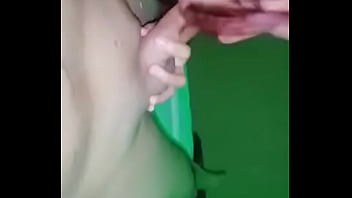 Me Invita A La Cama Y No Se Le Para