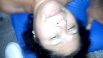 Peguei A Coroa No Banheiro
