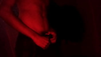 Ando Muy Caliente (red Light)