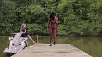 Freshwater: Sexy Bikini Girl (forwards _ Backwards) Hd