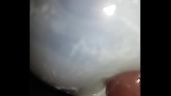 Se Folla A Un Globo