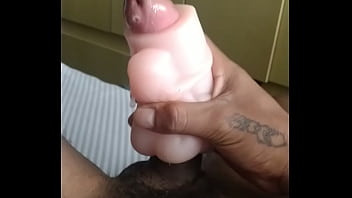 Novinho Se Masturbando (math Puger)