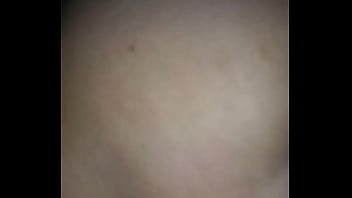 Mi prima se levantó para ir al baño me vio d. en el sofá y me despertó para que me la cogiera de rapidín 4:02 AM