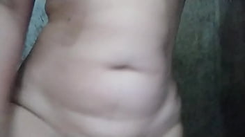 Sexi Hembra Mostrando Lo Que No Debe