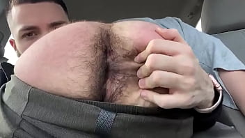 Ativo Dedando Passivo Dentro Do Carro -