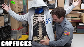 Twinks Fighting In Mall Premises Got Punished In Ass By Security Man