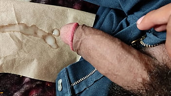 Tirando Leche Viendo Porno En Tijuana