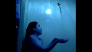 Ma Luisa Ayala Bañándose