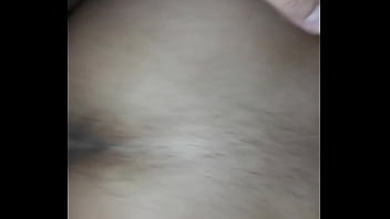 Sentando Sem Capa E Leitando Dentro