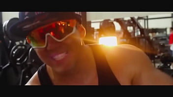 Stifler Kallahari Feat. Husky Lion - Estilo Bad