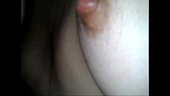 Mojando La Teta De Mi Puta