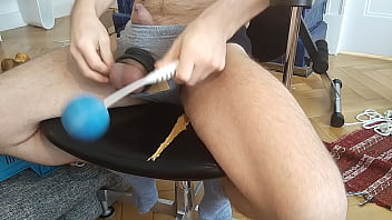 Holzbondage Und Unterhose Mit Loch