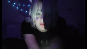 Naughy Venomous Kitten Sucks Master' Cock