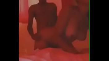 M. Dominicanos En Cabaña Teniendo Sexo