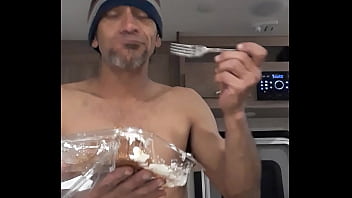 My First Upload, Cake!