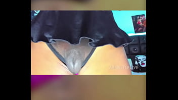 Cette Chatte Est Un Cadeau Délicieux