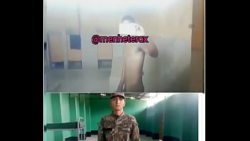 Militar Pajero Exhibicionista