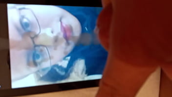 Cum Tribute Roberta
