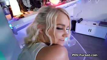 Fucking Curvy Blonde Bella On First Date