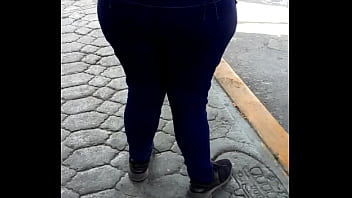 Culona En La Calle - ass, big-ass, cam, bbw, culona, calle, nalgona, nalgotas, culonsota - Video 2352195