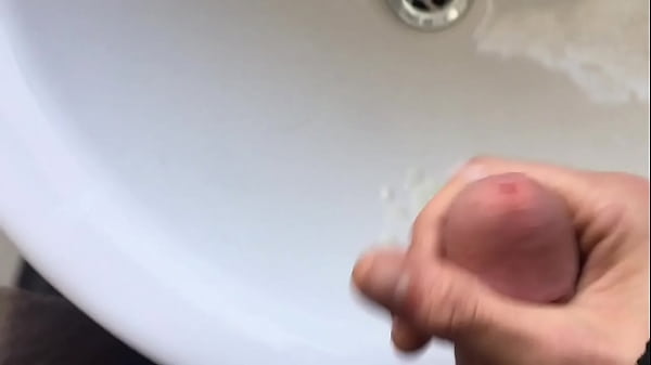Solo Gay Twink Masturbates And Squirts In The Bathroom Over Free Gay Porn